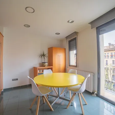 Apartment Mazi Colon Vic