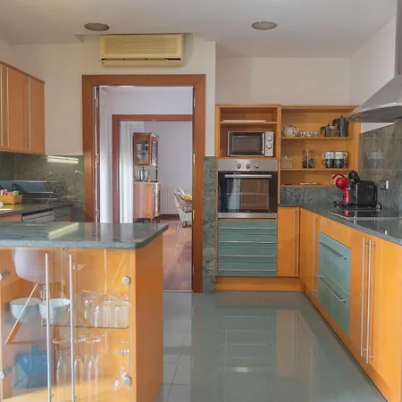 Mazi Colon Apartment *